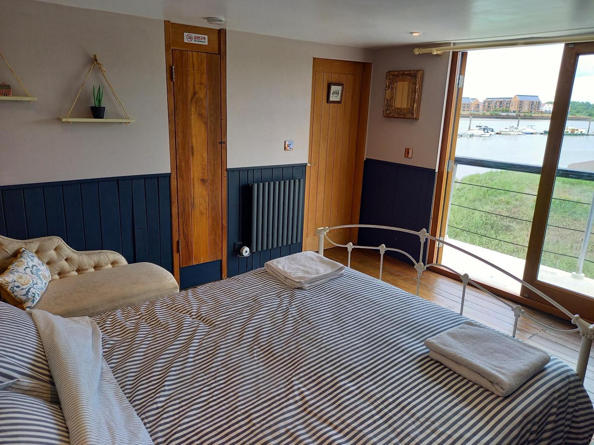 Inner Dowsing Lightship Rochester  Bilik gambar
